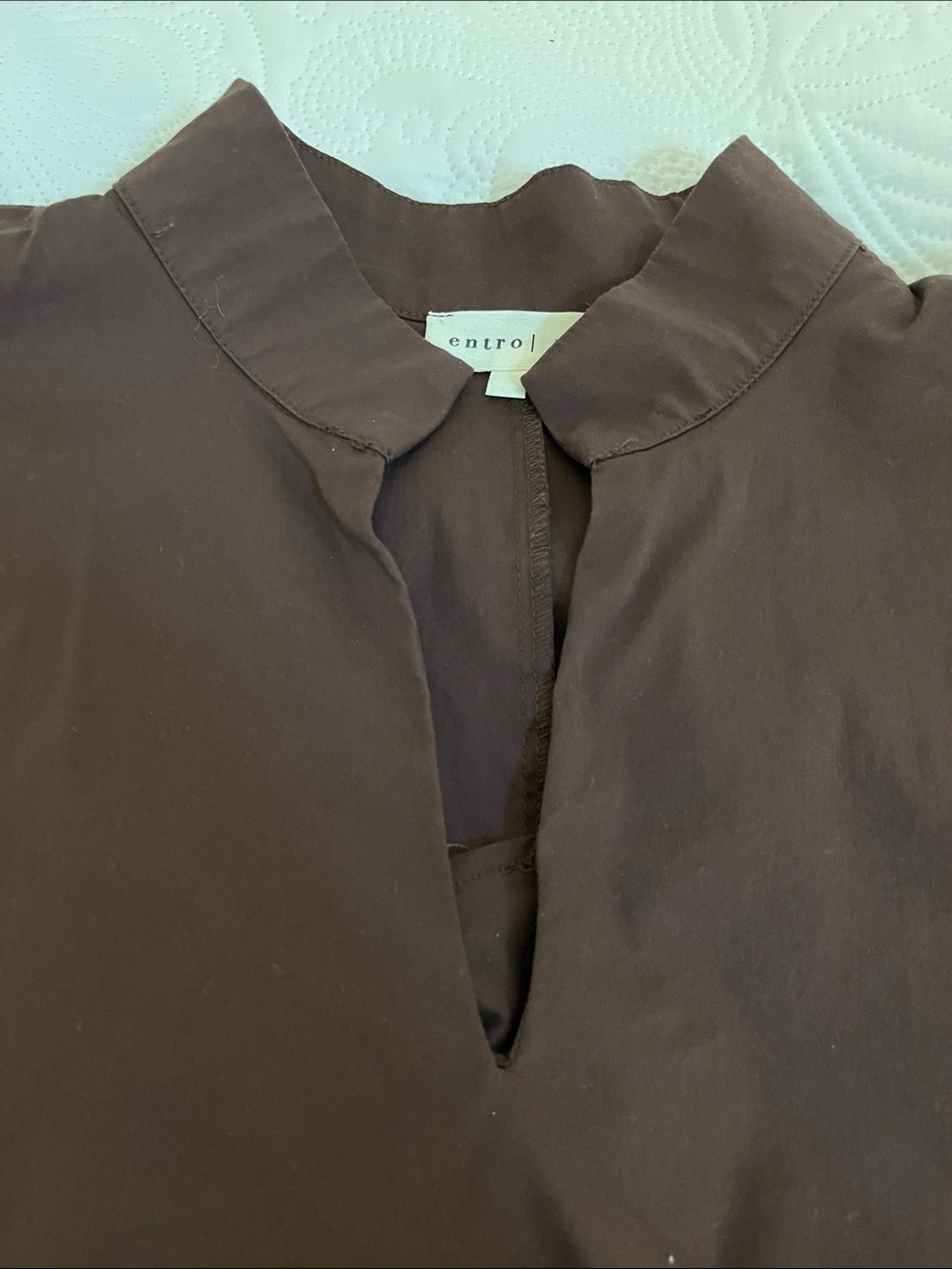 entro Brown Collarless Short-Sleeve Button-Down Shirt L - Picture 9 of 9